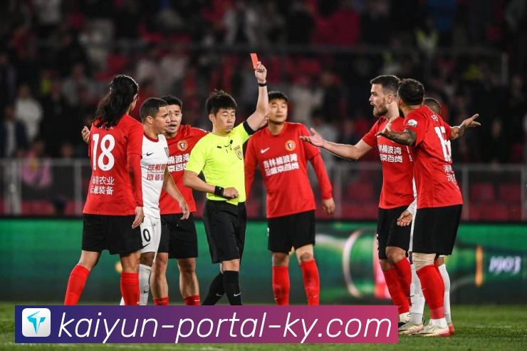 田径传奇基普乔格的奋斗历程与马拉松荣耀之路解析
